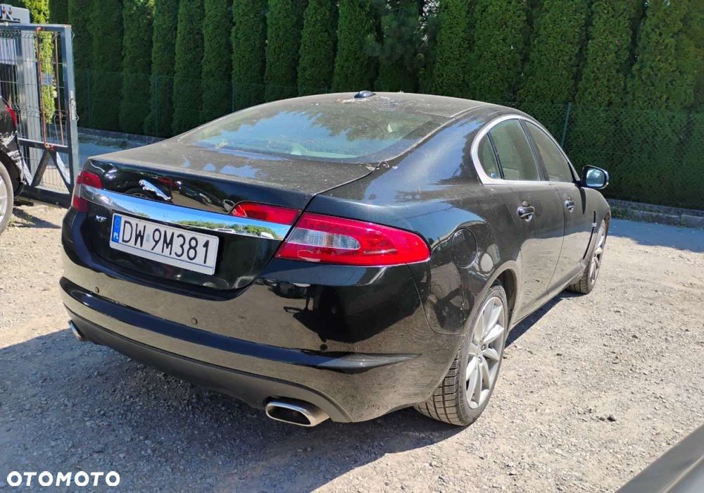 Jaguar XF - 4