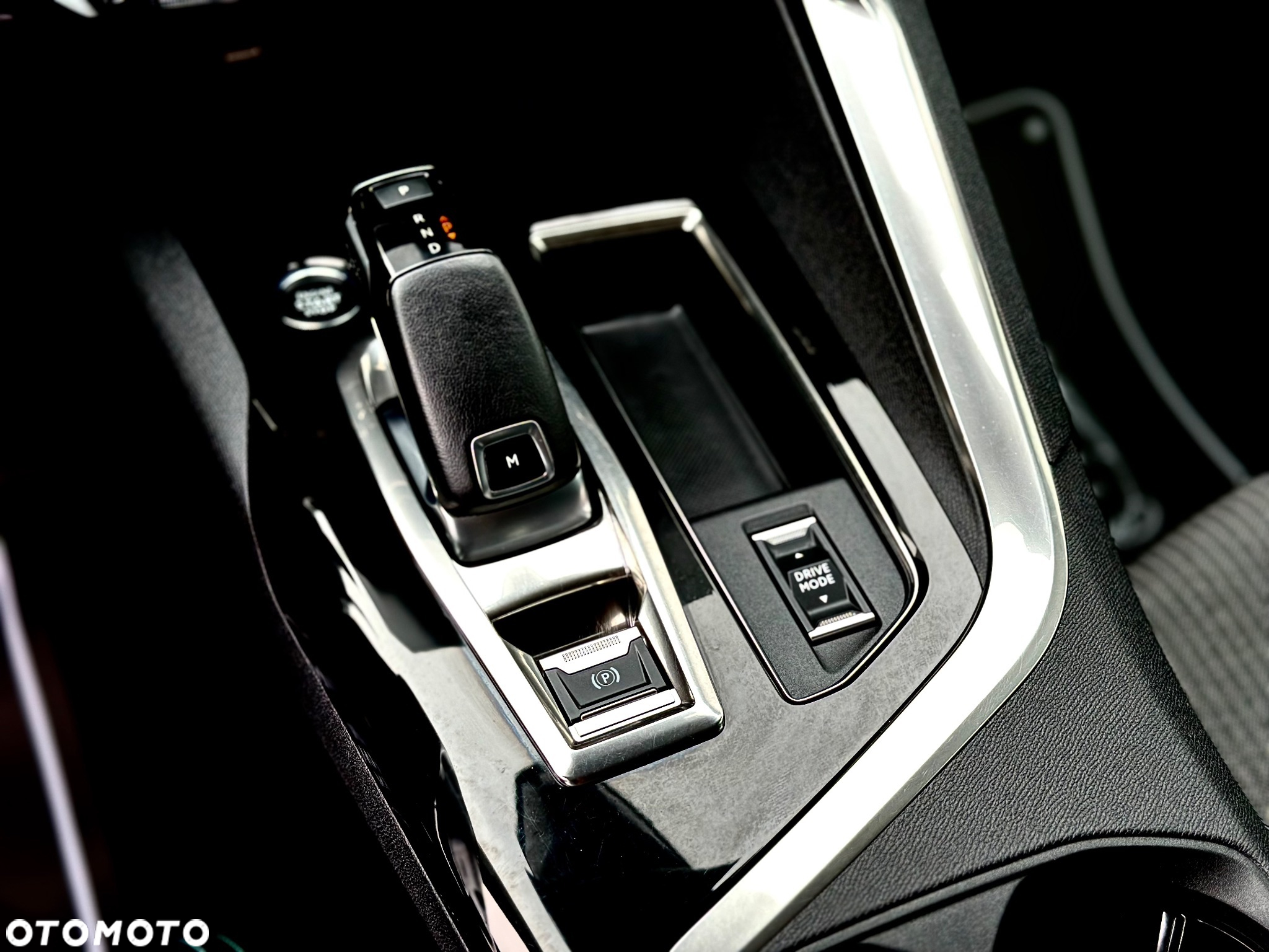 Peugeot 3008 BlueHDi 130 Stop & Start EAT8 Allure - 7
