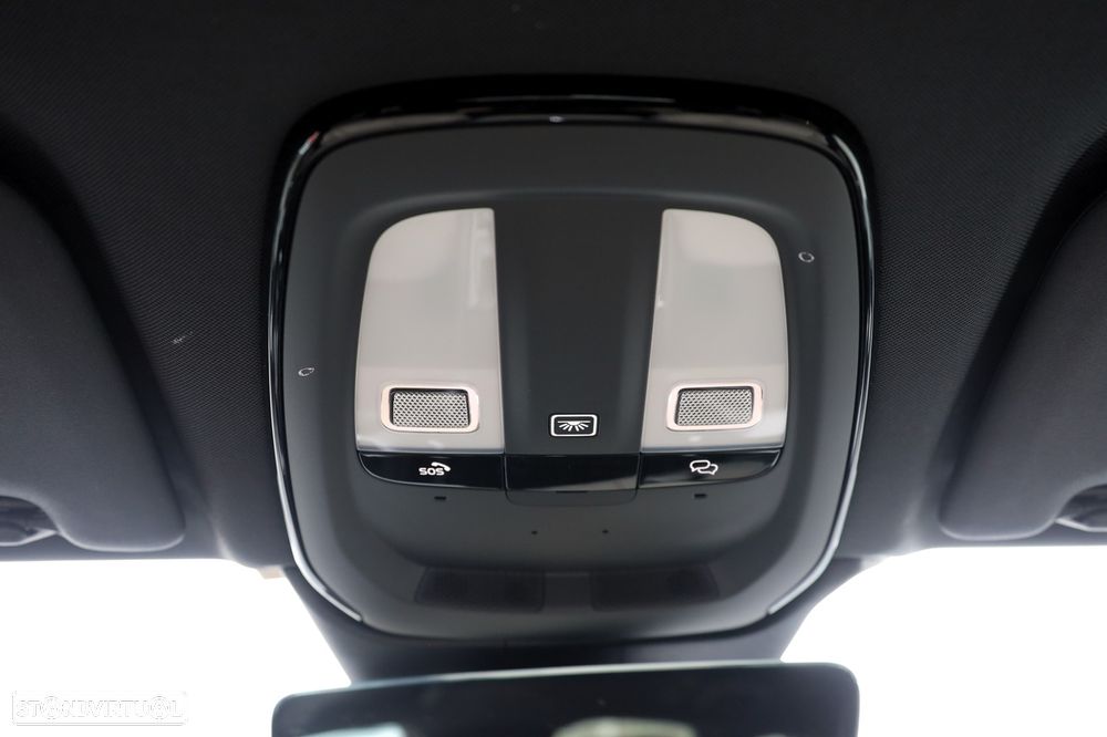 Volvo XC 60 2.0 T6 PHEV Core AWD - 27