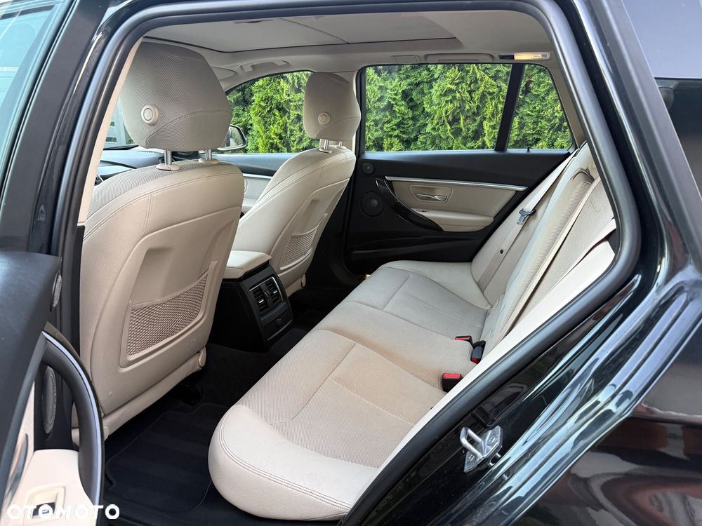 BMW Seria 3 320d xDrive Sport Line sport - 21
