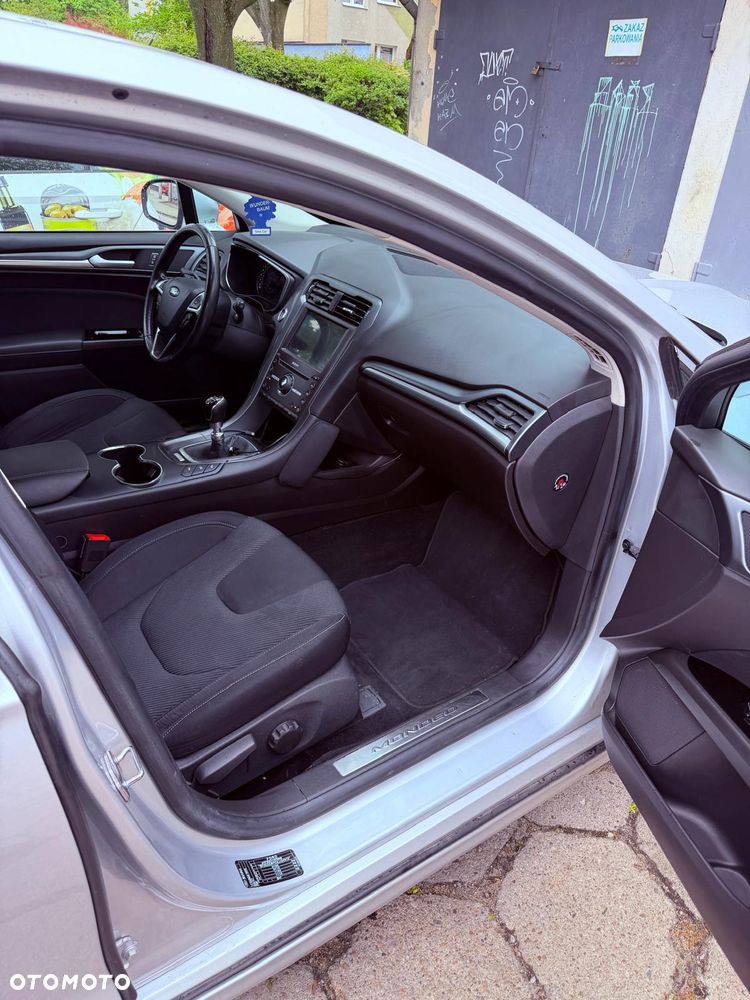 Ford Mondeo 1.5 EcoBoost Titanium - 19