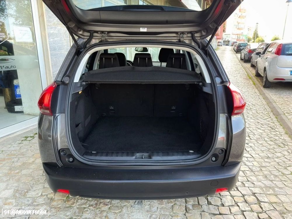 Peugeot 2008 1.2 PureTech Active - 4