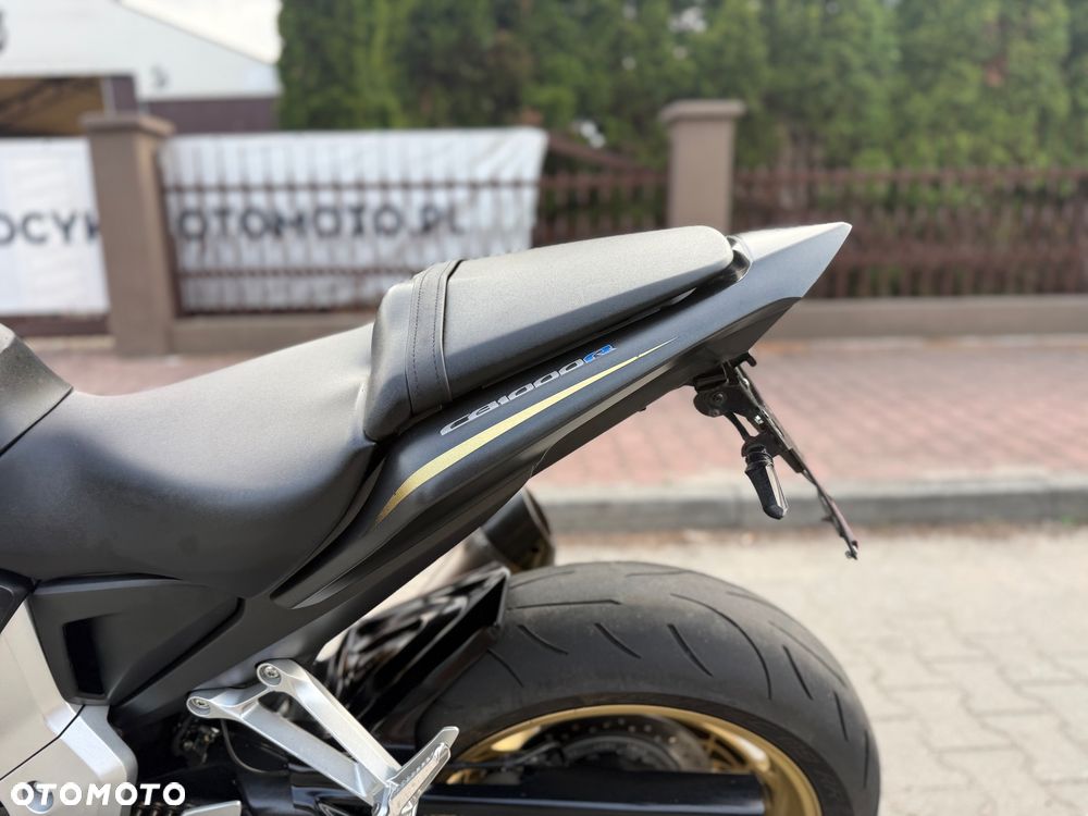 Honda CB - 22