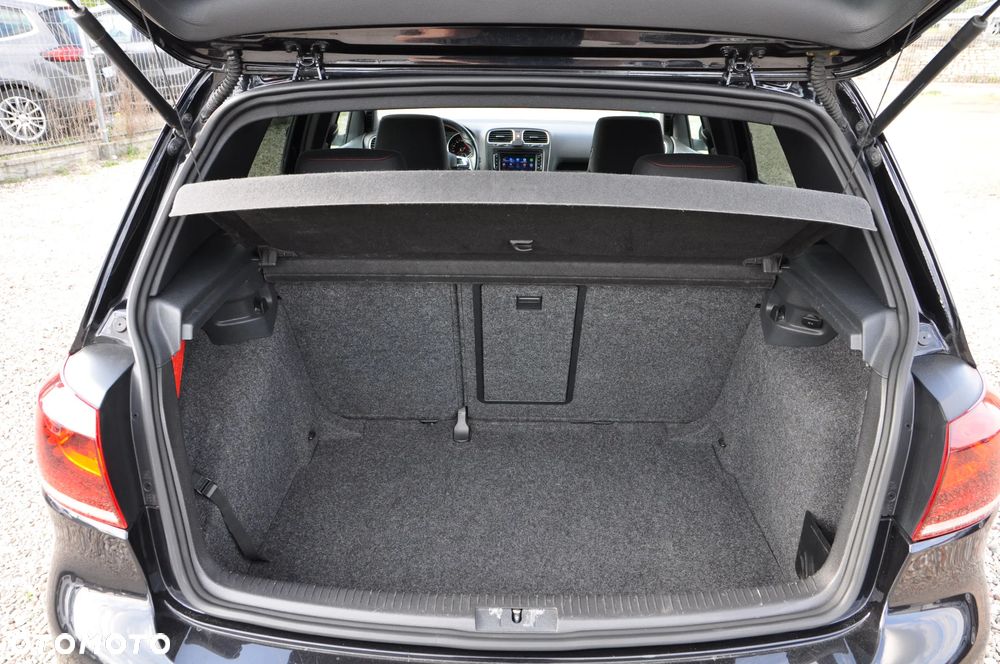 Volkswagen Golf 2.0 GTI - 12