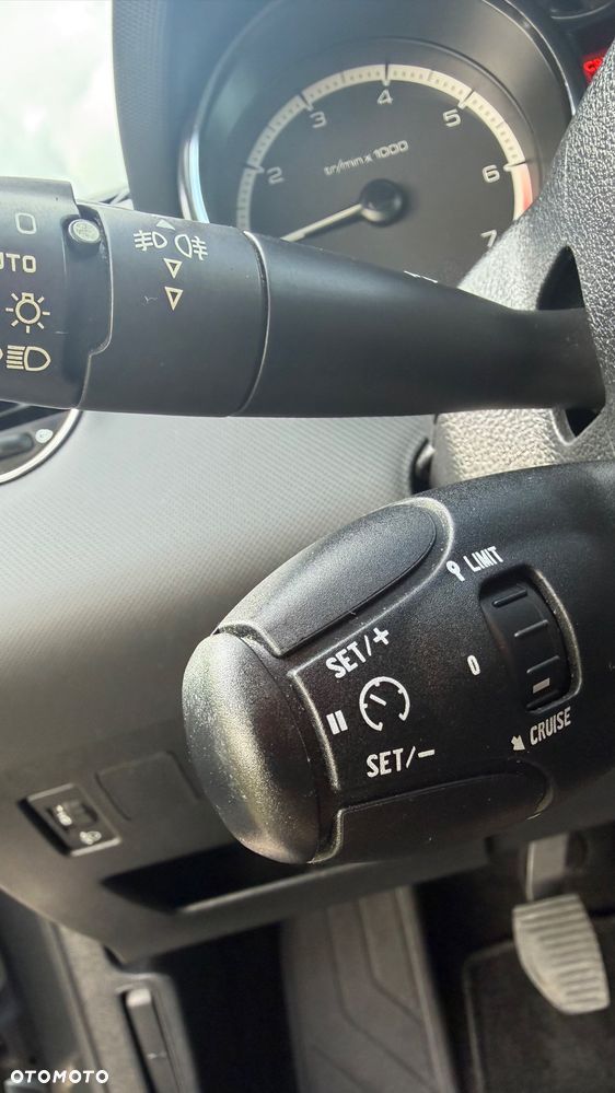 Peugeot 308 1.6 Premium - 14