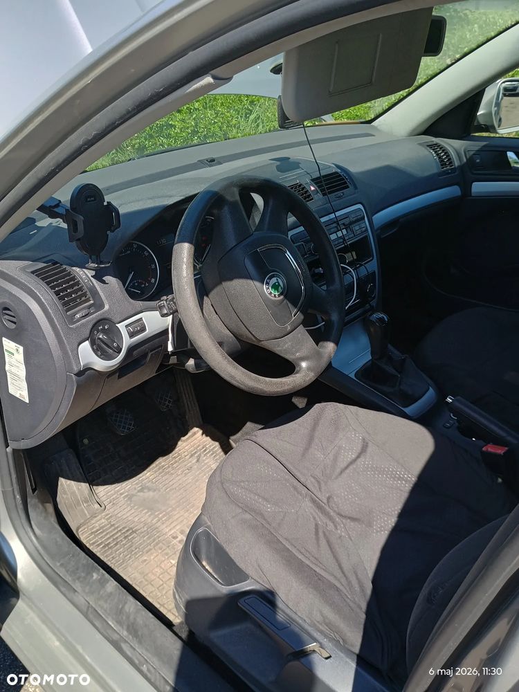 Skoda Octavia 1.8 TSI Ambiente - 12