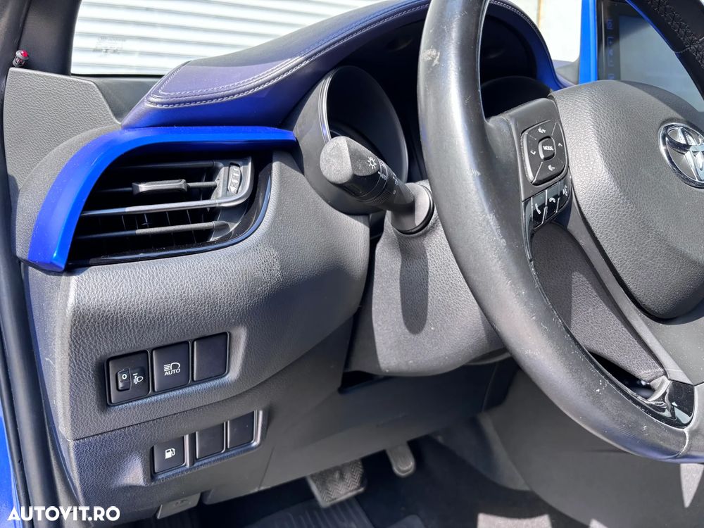 Toyota C-HR Lounge - 22