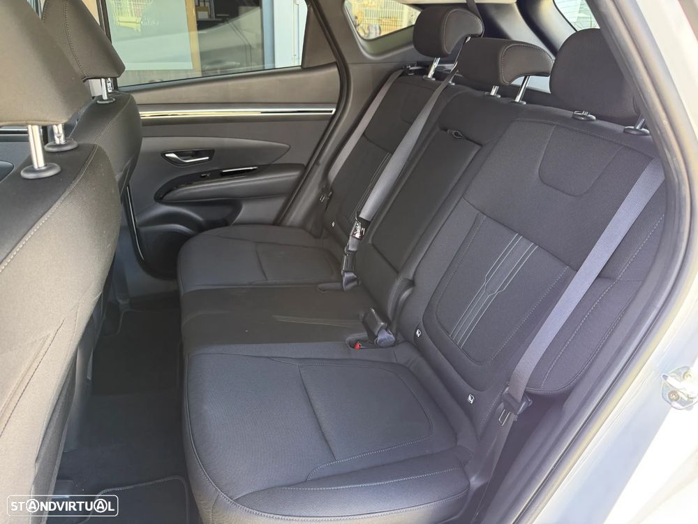 Hyundai Tucson 1.6 T-GDI HEV Vanguard - 18