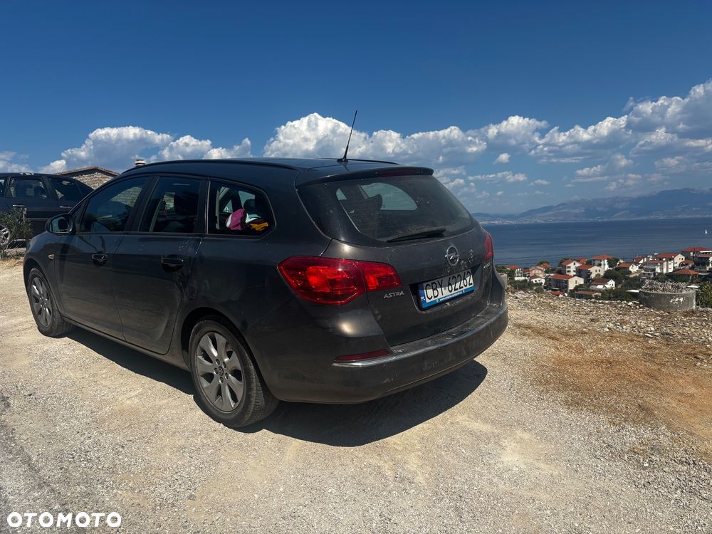 Opel Astra - 2