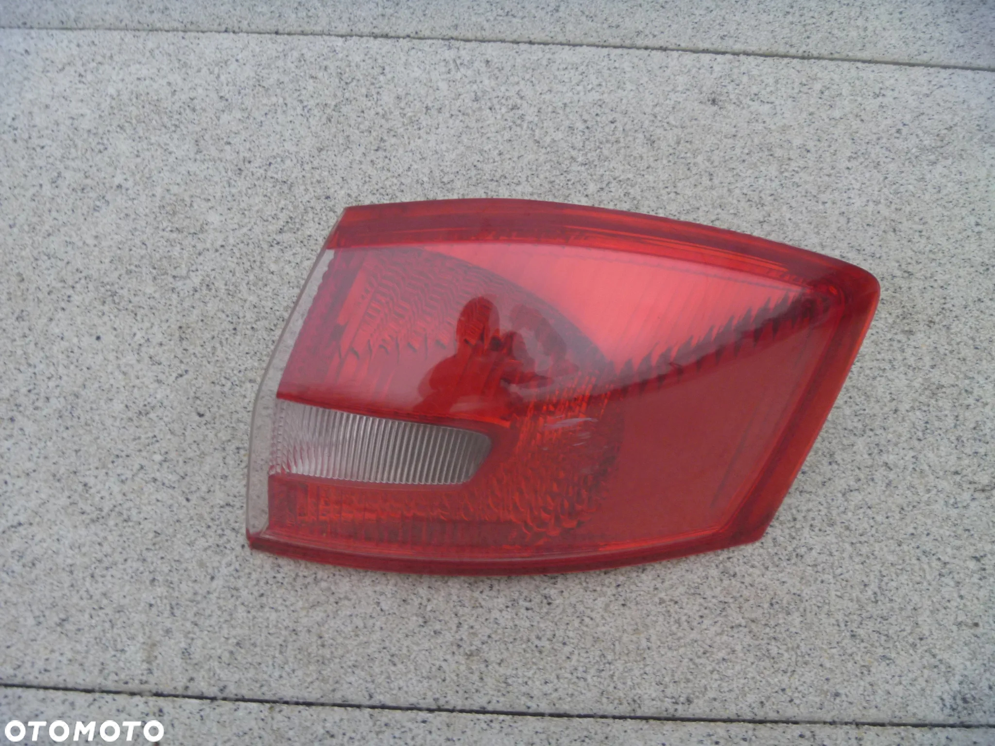 FORD KUGA MK1 KLAPA TYLNA KOMPLETNA - 13