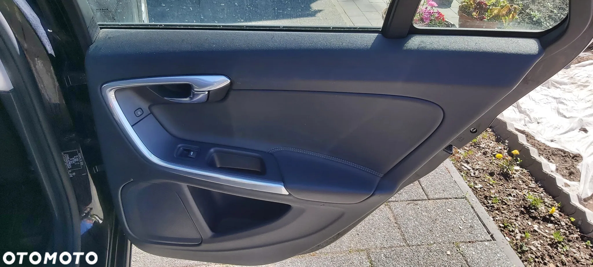 Volvo V60 D2 Momentum - 21