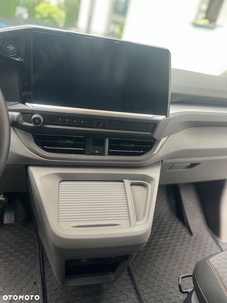 Volkswagen Transporter - 11