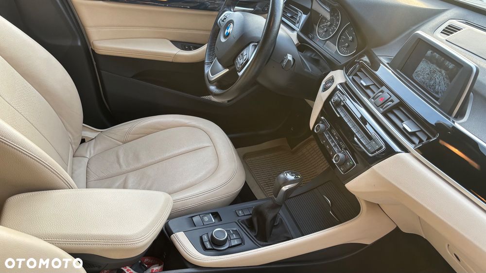 BMW X1 - 24