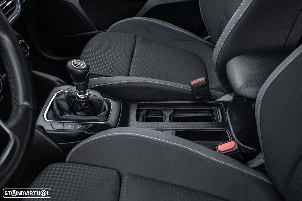 Ford Focus 1.0 EcoBoost S&S COOL&CONNECT - 13