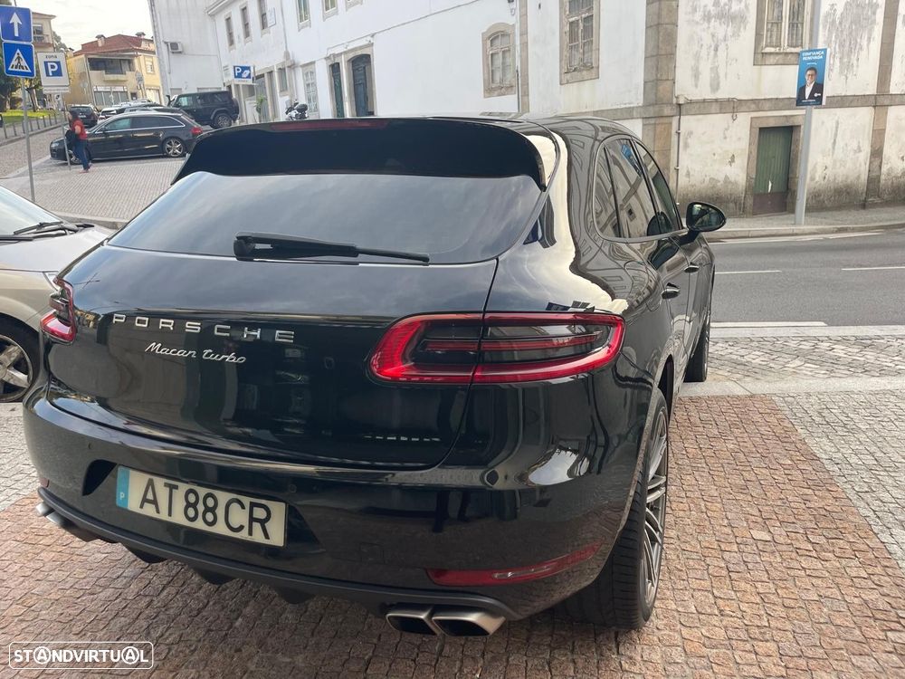 Porsche Macan Turbo PDK - 11