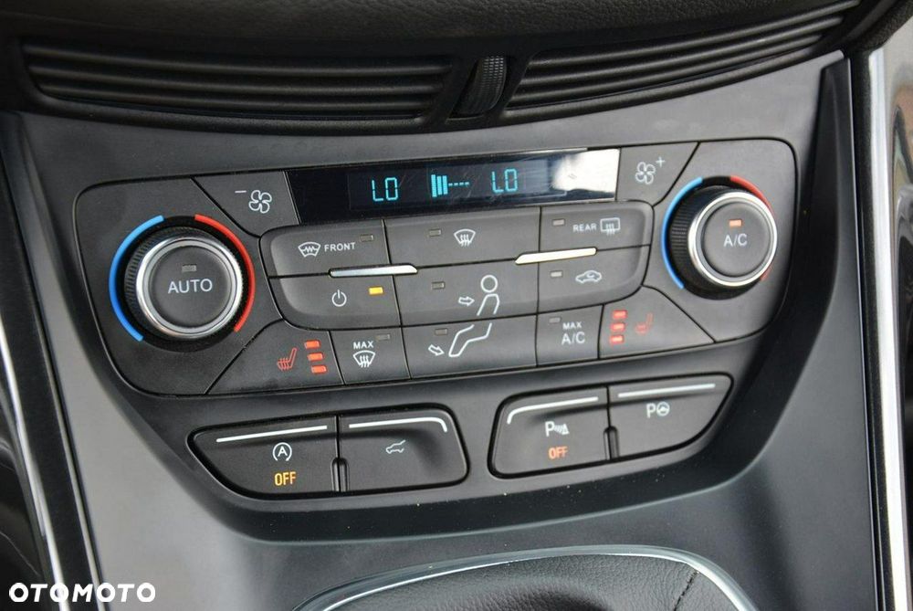 Ford Kuga 1.5 EcoBoost 2x4 ST-Line - 27