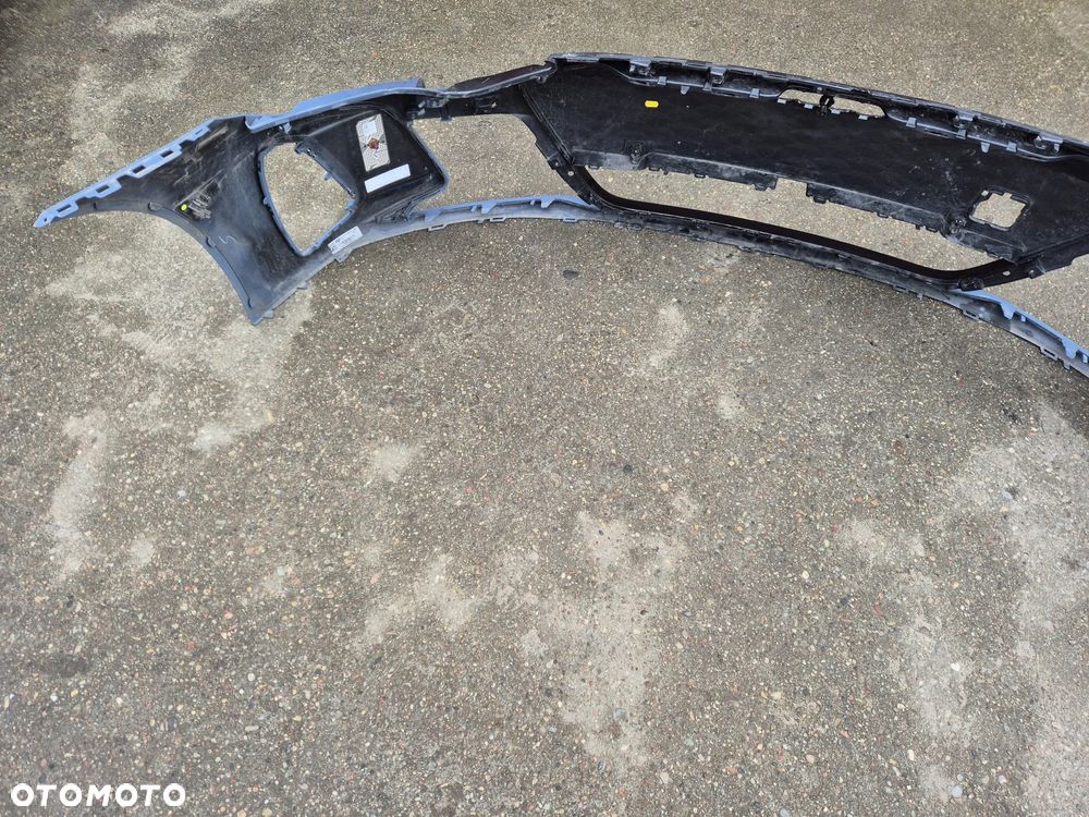 Audi GT E-Tron zderzak przedni 4J3 RS - 4