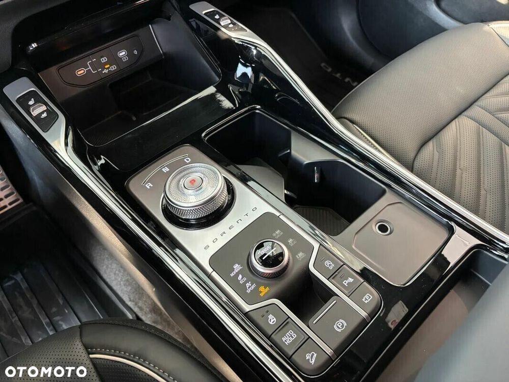 Kia Sorento - 33