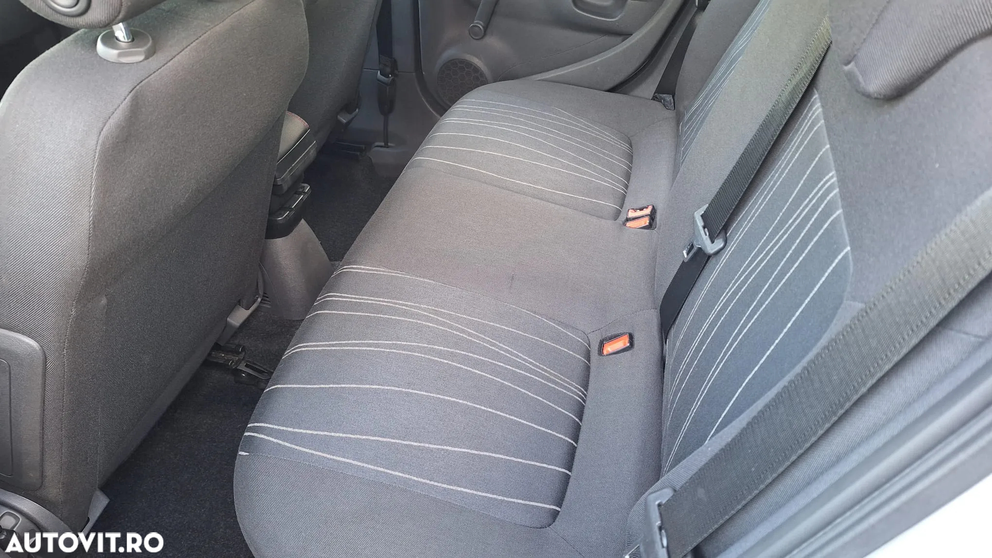 Opel Corsa - 8