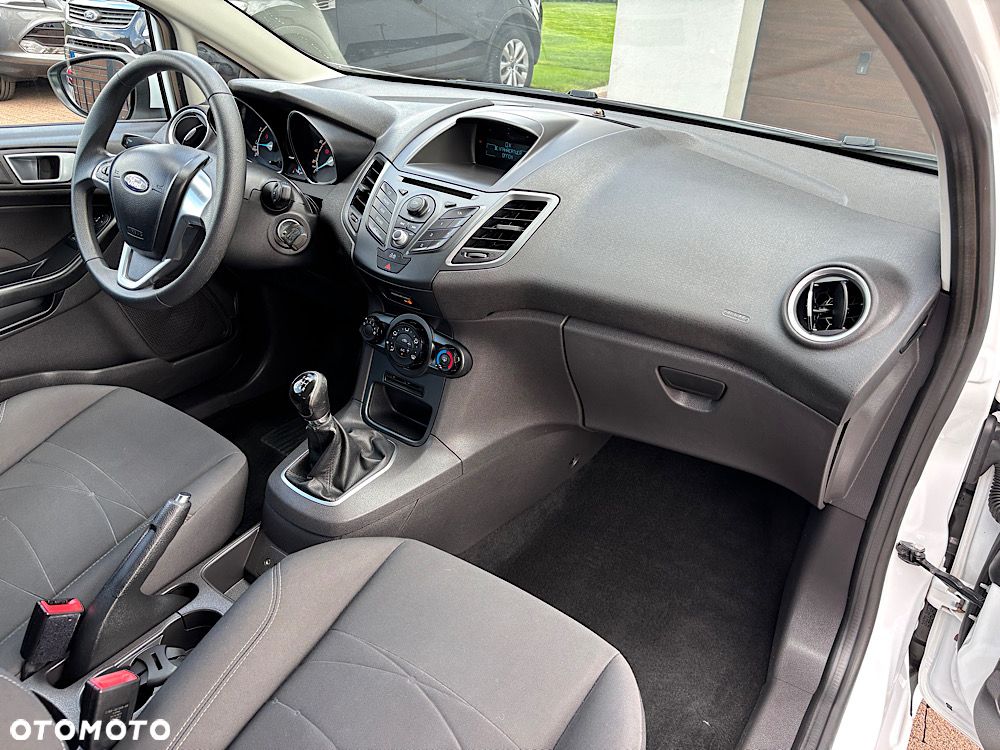 Ford Fiesta 1.25 Titanium - 31