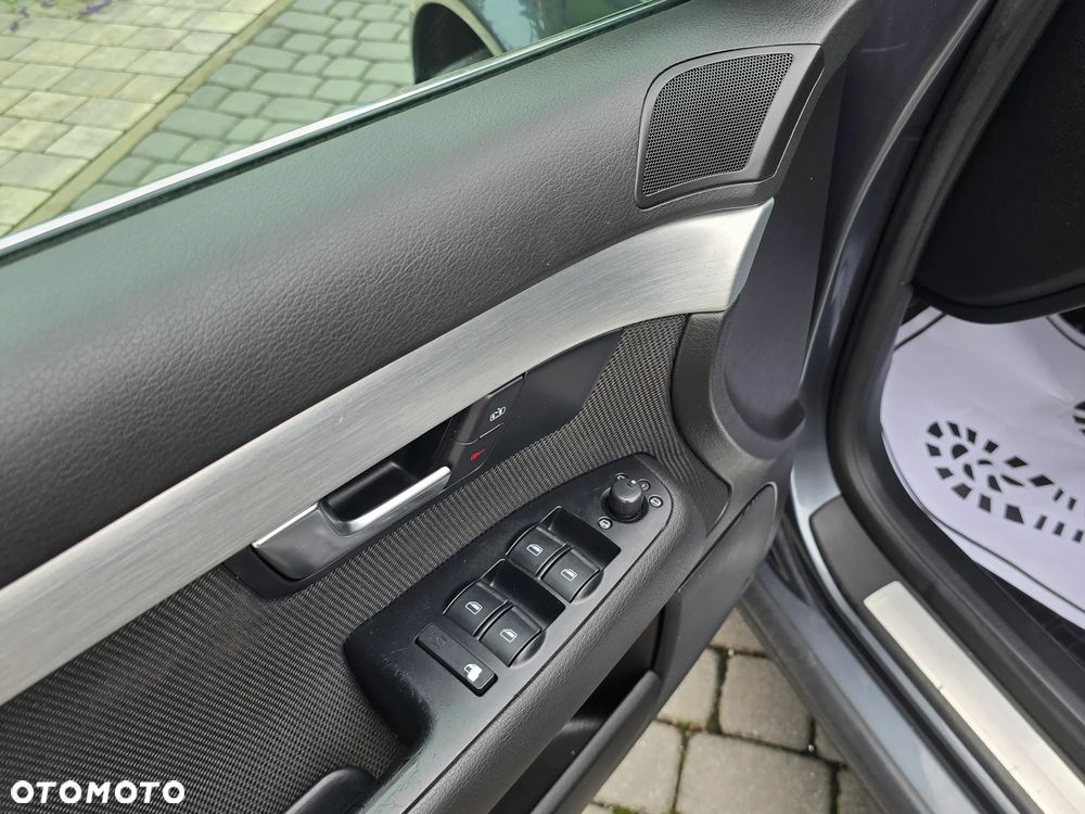 Audi A4 Avant 2.0 TDI - 26