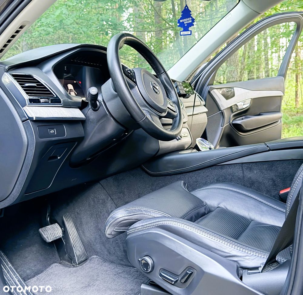 Volvo XC 90 ver-b5-d-awd-inscription-7os - 17