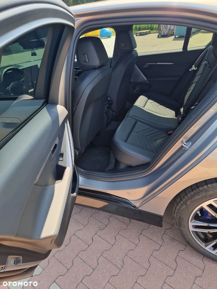 BMW Seria 5 520d mHEV M Sport - 19