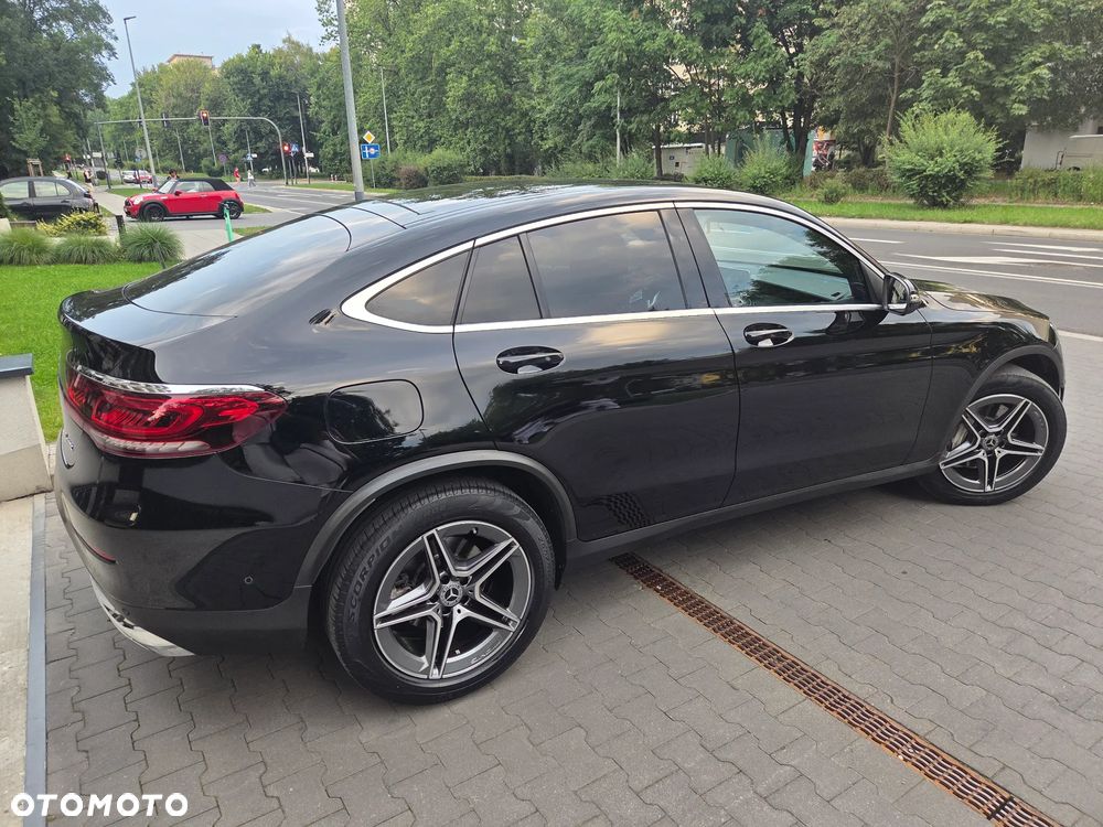 Mercedes-Benz GLC 300 4Matic 9G-TRONIC AMG Line - 8