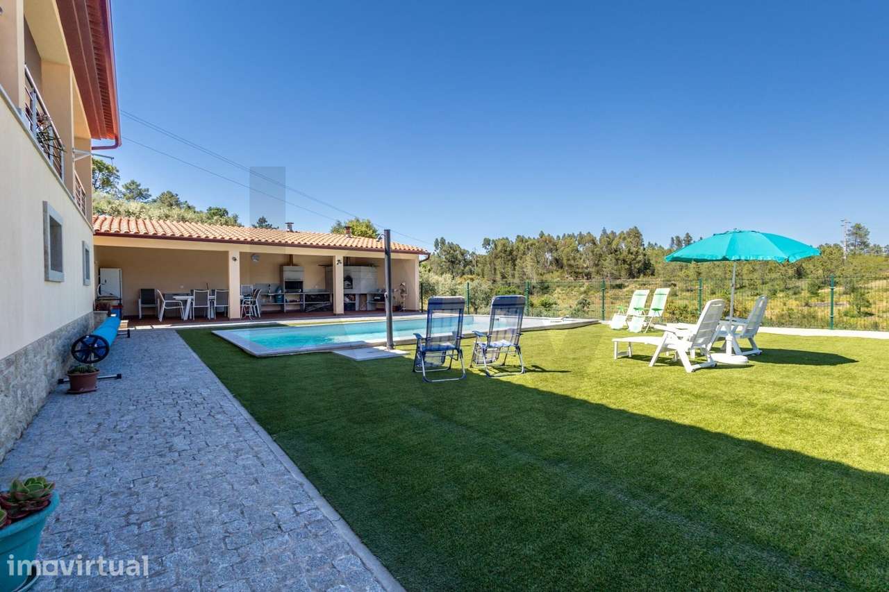 Quinta Fonte do Cágado - Moradia com 6 suites, piscina e terreno de 1. - Grande imagem: 4/60