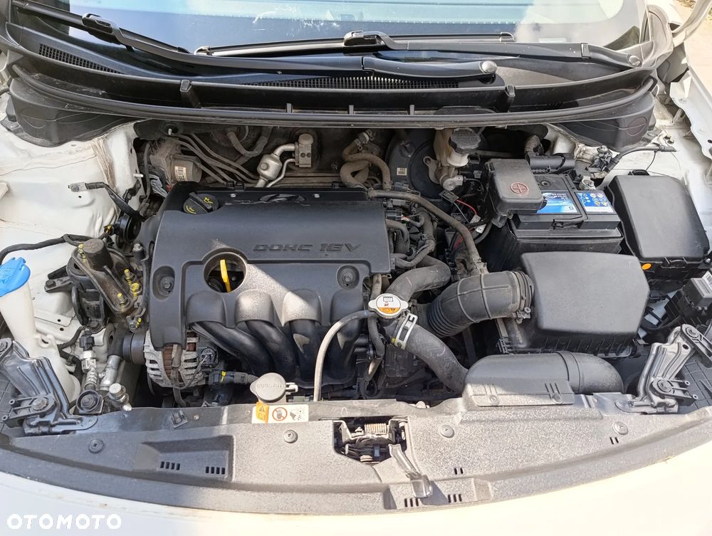 Hyundai i30 1.4 Comfort - 12