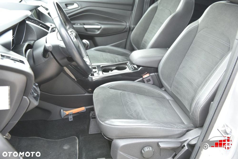 Ford Kuga - 17