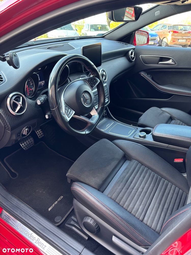 Mercedes-Benz Klasa A 220 4-Matic AMG Line - 6