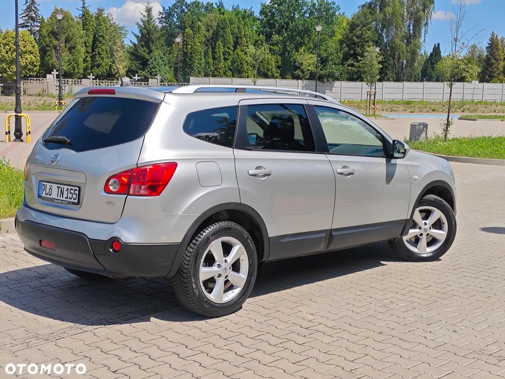 Nissan Qashqai+2 - 16