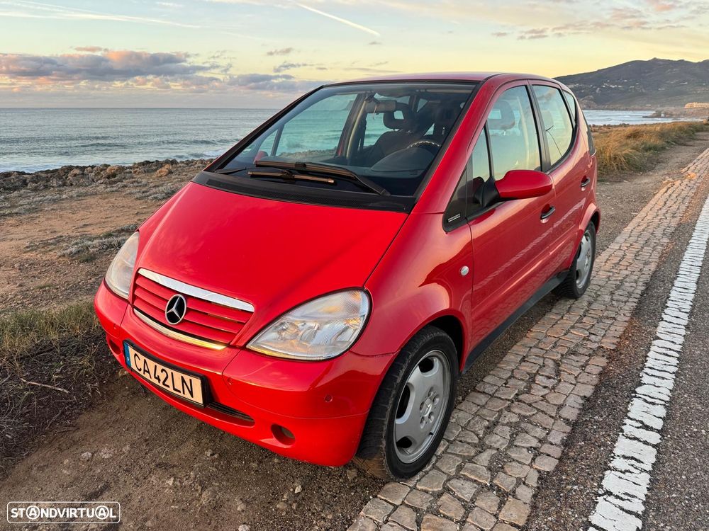 Mercedes-Benz A 190 - 1