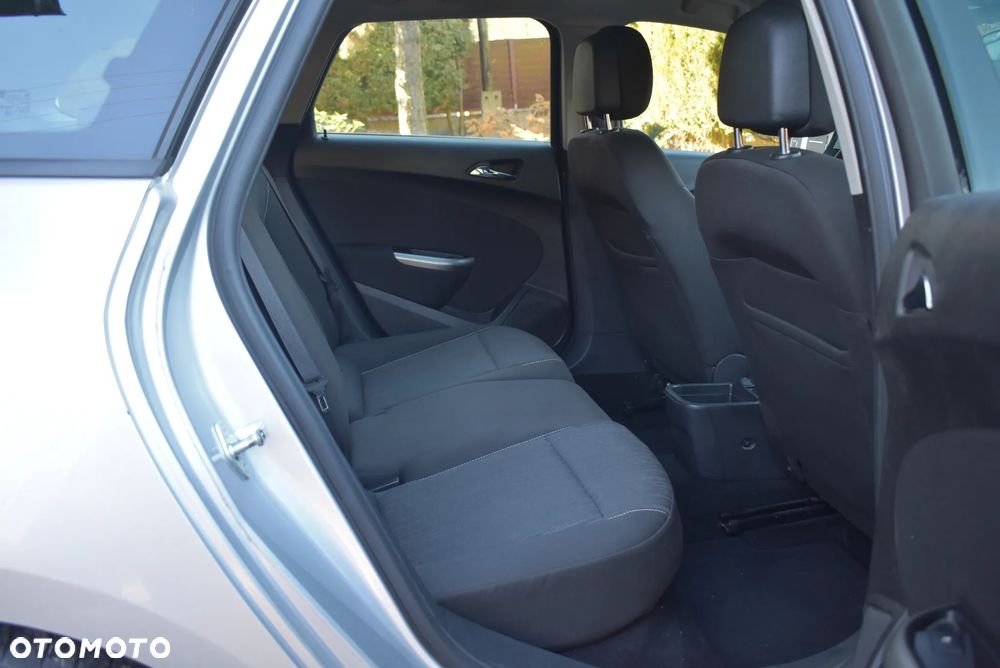 Opel Astra - 20