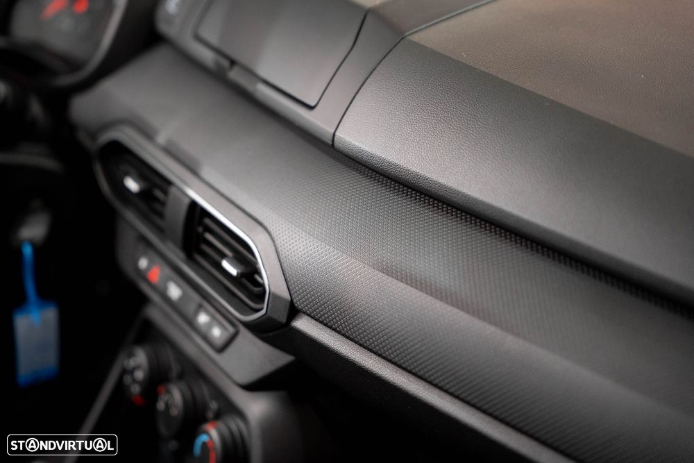 Dacia Jogger 1.0 TCe Essential - 18