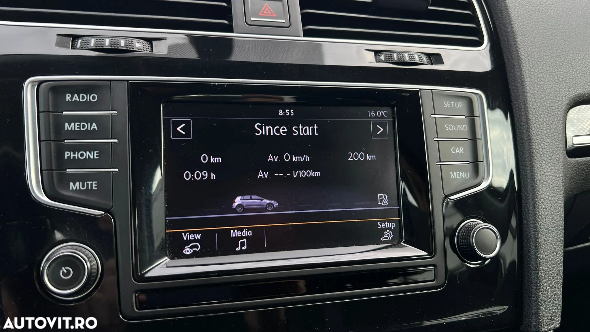 Volkswagen Golf - 12