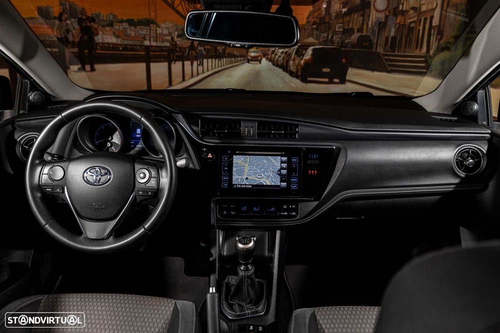 Toyota Auris Touring Sports 1.6 D-4D Comfort+P.Sport - 12
