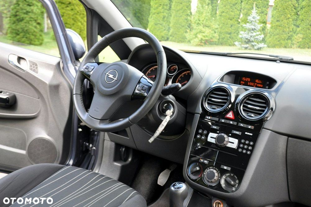Opel Corsa - 26