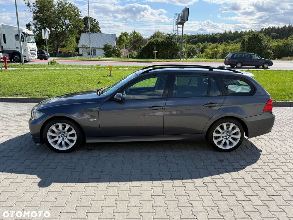 BMW Seria 3 320d - 4