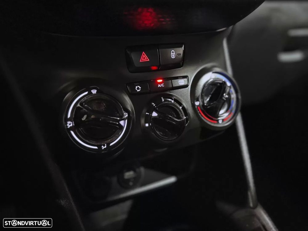 Peugeot 208 1.6 BlueHDi Style - 16