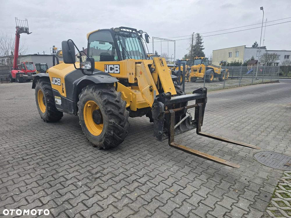 JCB ładowarka teleskopowa 531-70 - 3