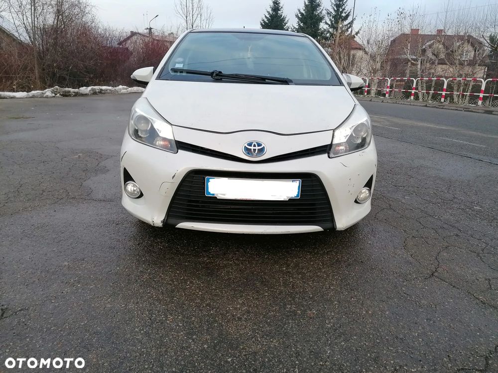 Toyota Yaris - 16