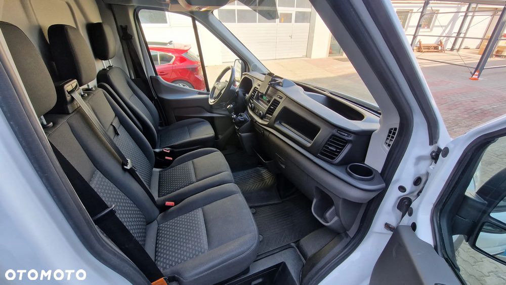 Ford Transit - 9