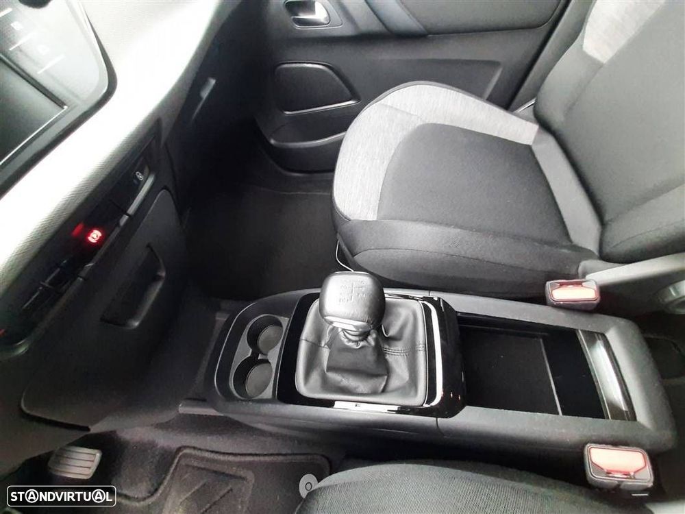 Citroën Spacetourer - 13