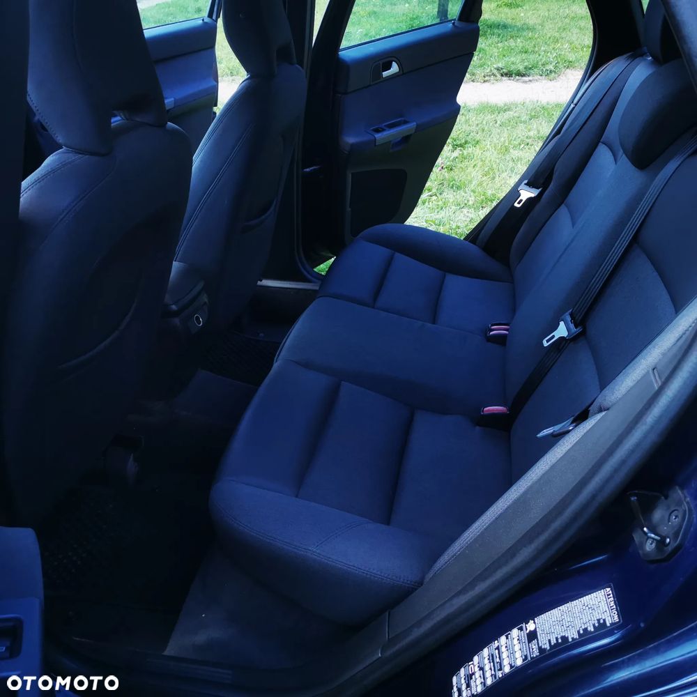 Volvo V50 - 13