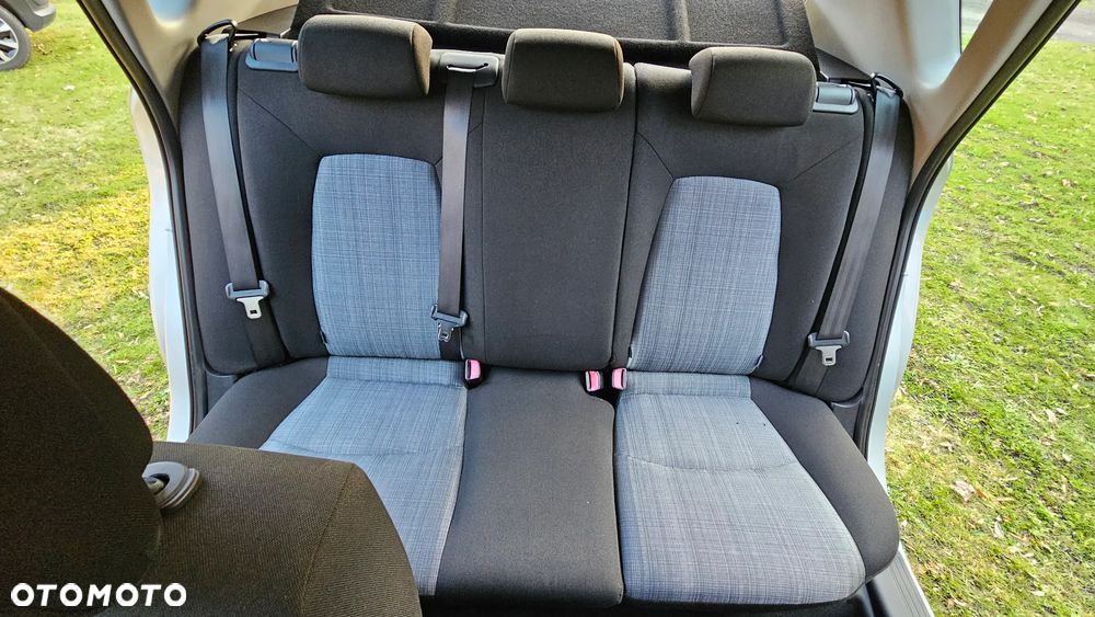 Kia Ceed 1.4 CVVT ISG Attract - 11