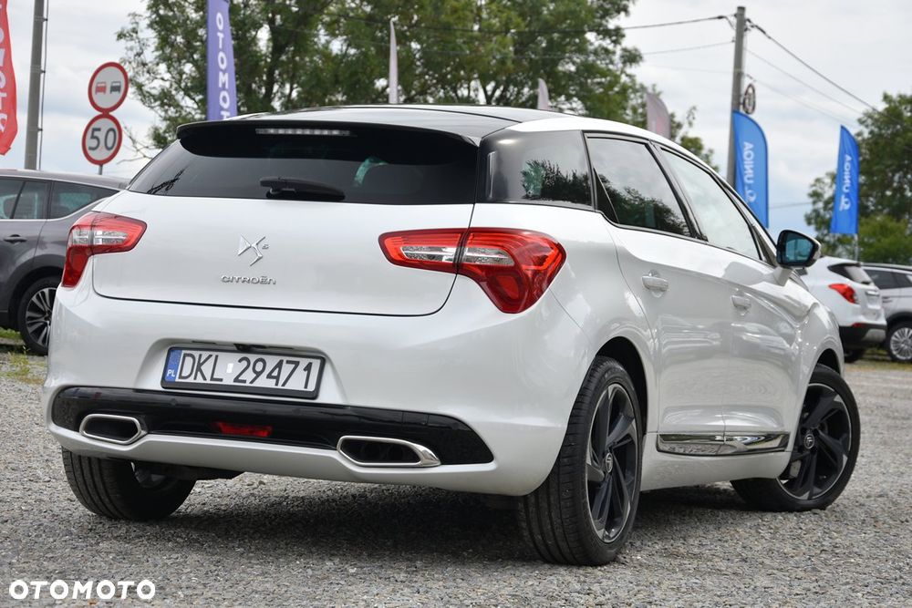 Citroën DS5 HDi 165 SoChic - 10