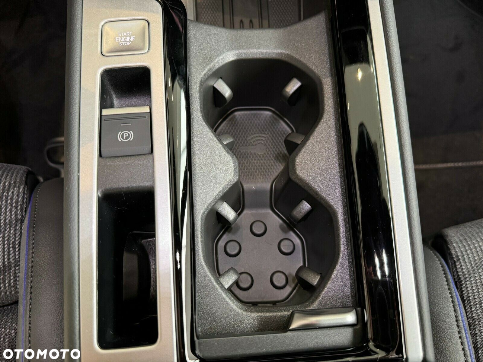 Volkswagen Passat - 16