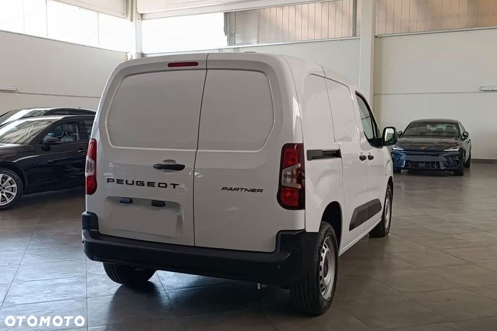 Peugeot Partner Van M L1H1 1.2 110KM - 8